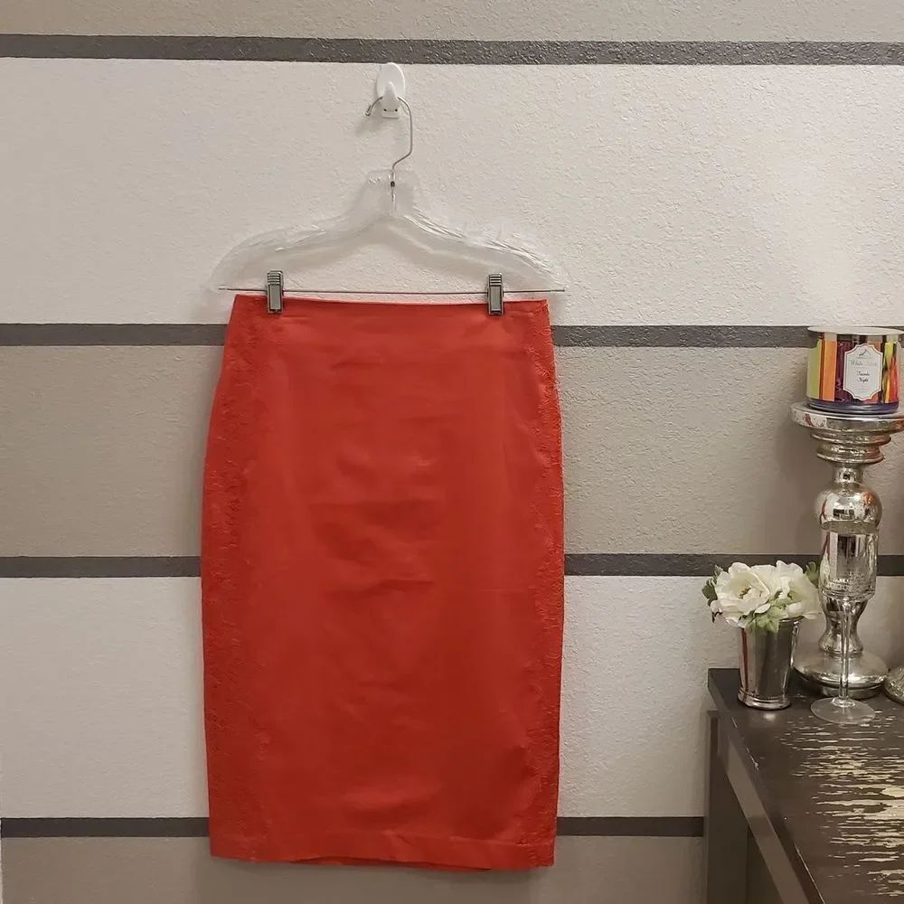 NY&Co.-Coral Lace Accent Pencil Skirt Sz 2